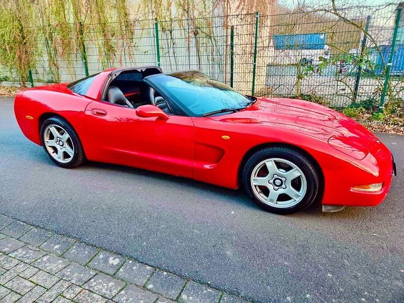 Gebraucht Corvette C5 344 PS (253 kW) 2002 Rot Cabrio