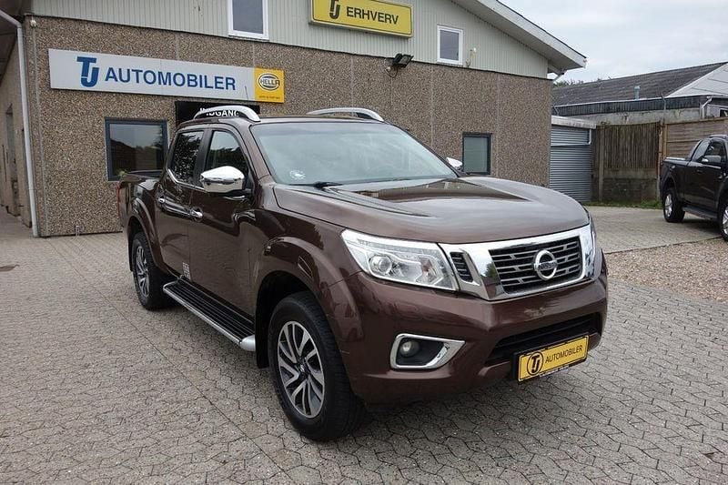 Braun Gebraucht 2016 Nissan Navara Tekna Abholung | 16.874 € - Bild 1/4