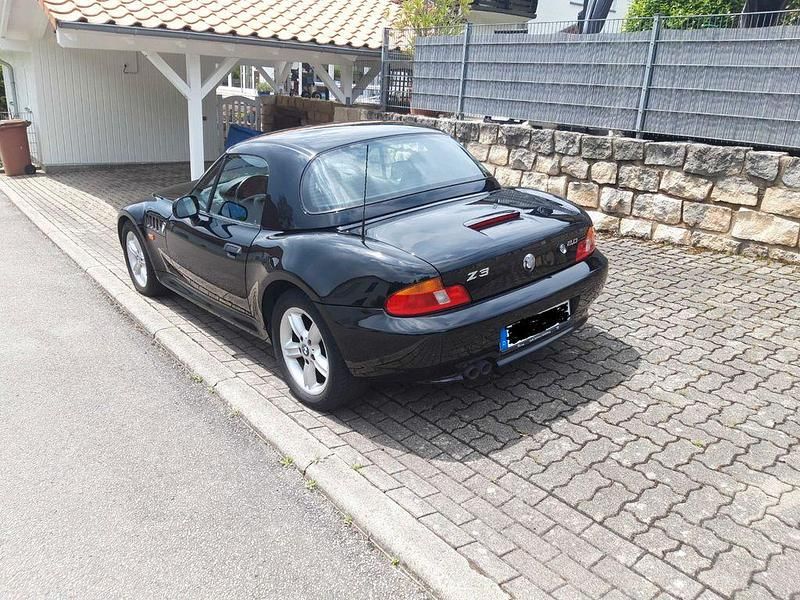 Gebraucht BMW Z3 150 PS (110 kW) 2000 Schwarz Cabrio