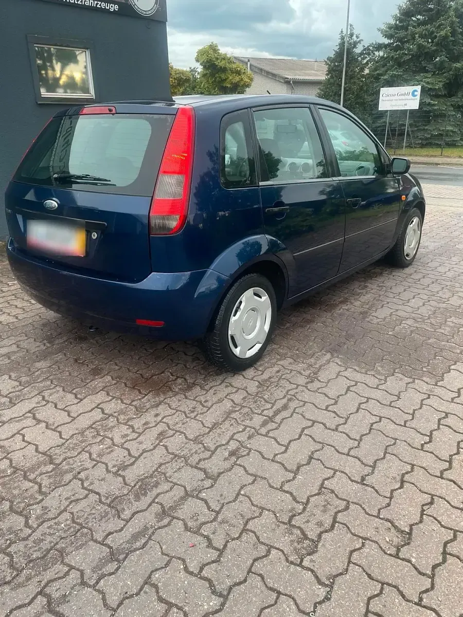 Gebraucht Ford Fiesta 60 PS (44 kW) 2004 Blau Kleinwagen
