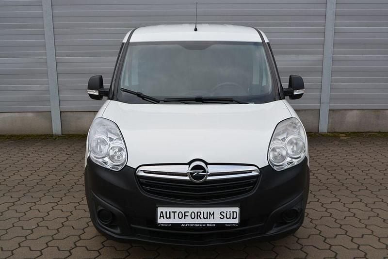 Gebraucht Opel Combo 105 PS (77 kW) 2016 Weiß Van / Kleinbus