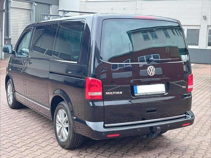 Usata VW T5 Highline 179 CV (131 kW) 2011 Nero Furgone