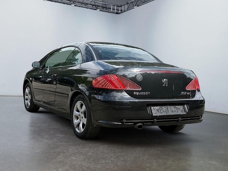Gebraucht Peugeot 307 Basis 136 PS (100 kW) 2004 Schwarz Kleinwagen