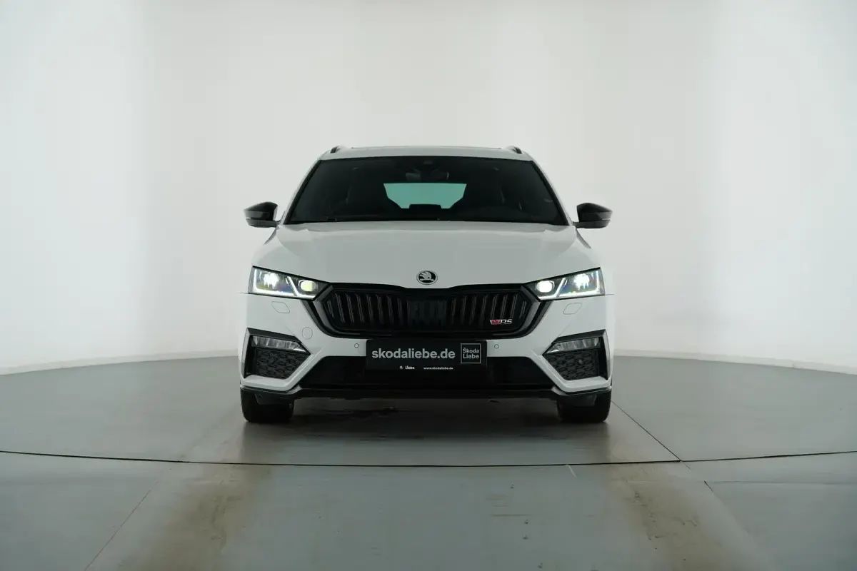 Gebraucht Skoda Octavia RS 245 PS (180 kW) 2022 Moonweiss metallic Kombi