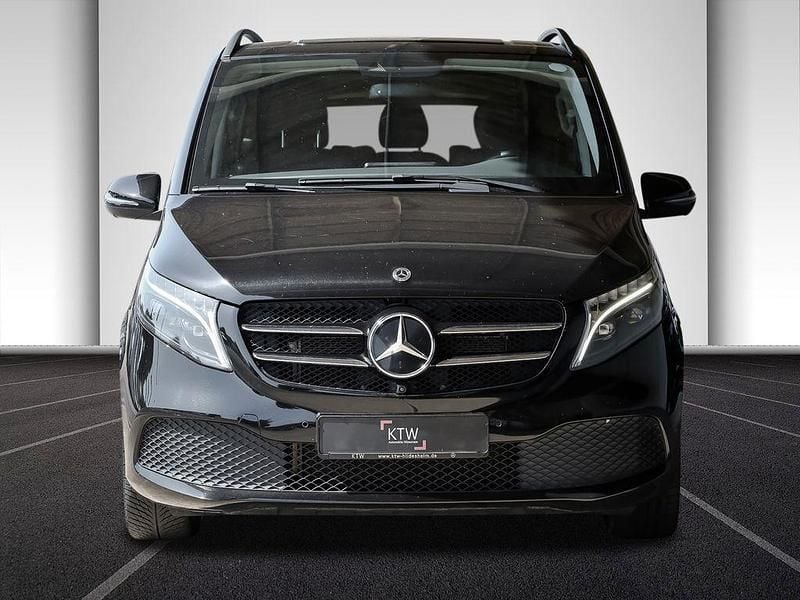 Gebraucht Mercedes V300 Avantgarde 237 PS (174 kW) 2023 Schwarz Van / Kleinbus