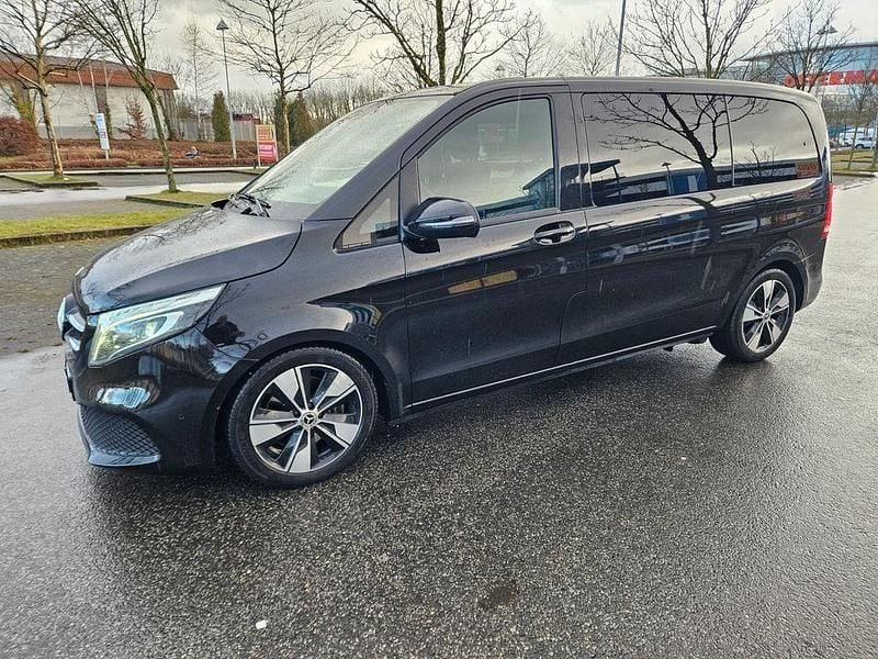 Gebraucht Mercedes V250 Edition 190 PS (139 kW) 2022 Schwarz Van / Kleinbus
