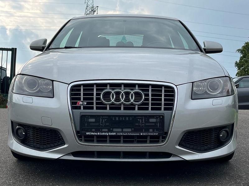 Silber Gebraucht 2007 Audi S3 Sport Limousine | 10.900 € (Fairer Preis) - Bild 1/4