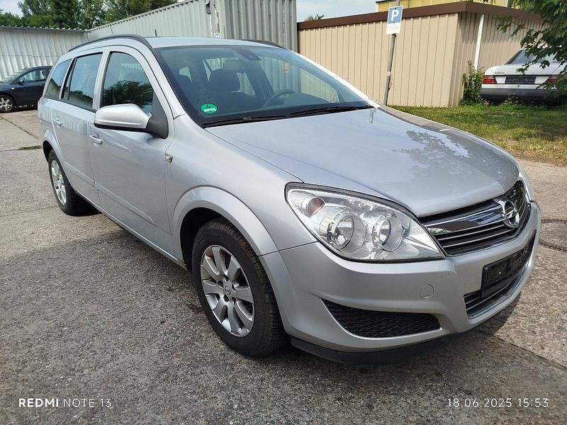 Silber Gebraucht 2008 Opel Astra Kombi | 1.450 € (Guter Preis) - Bild 1/4