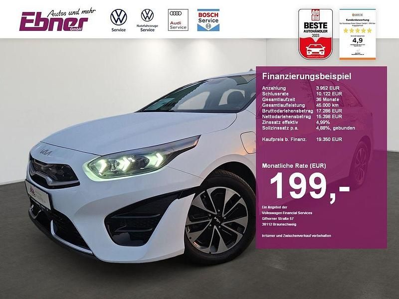 Weiß Gebraucht 2022 Kia Ceed Sportswagon Vision Kombi | 19.350 € (Guter Preis) - Bild 1/4