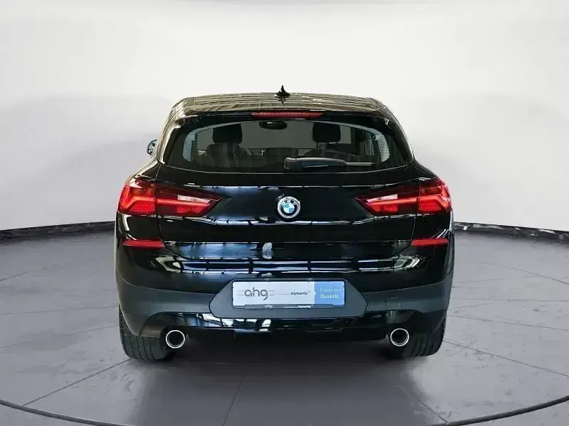 Gebraucht BMW X2 Sport Line 150 PS (110 kW) 2022 Schwarz SUV