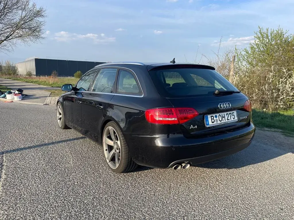 Gebraucht Audi A4 Performance 143 PS (105 kW) 2011 Schwarz Kombi