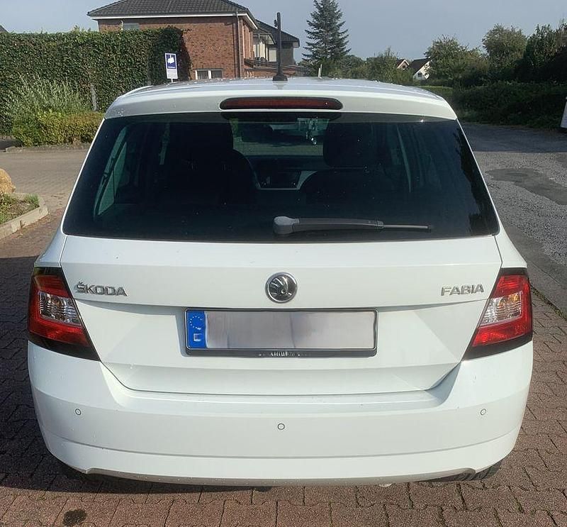 Gebraucht Skoda Fabia Style 75 PS (55 kW) 2017 Weiß Limousine