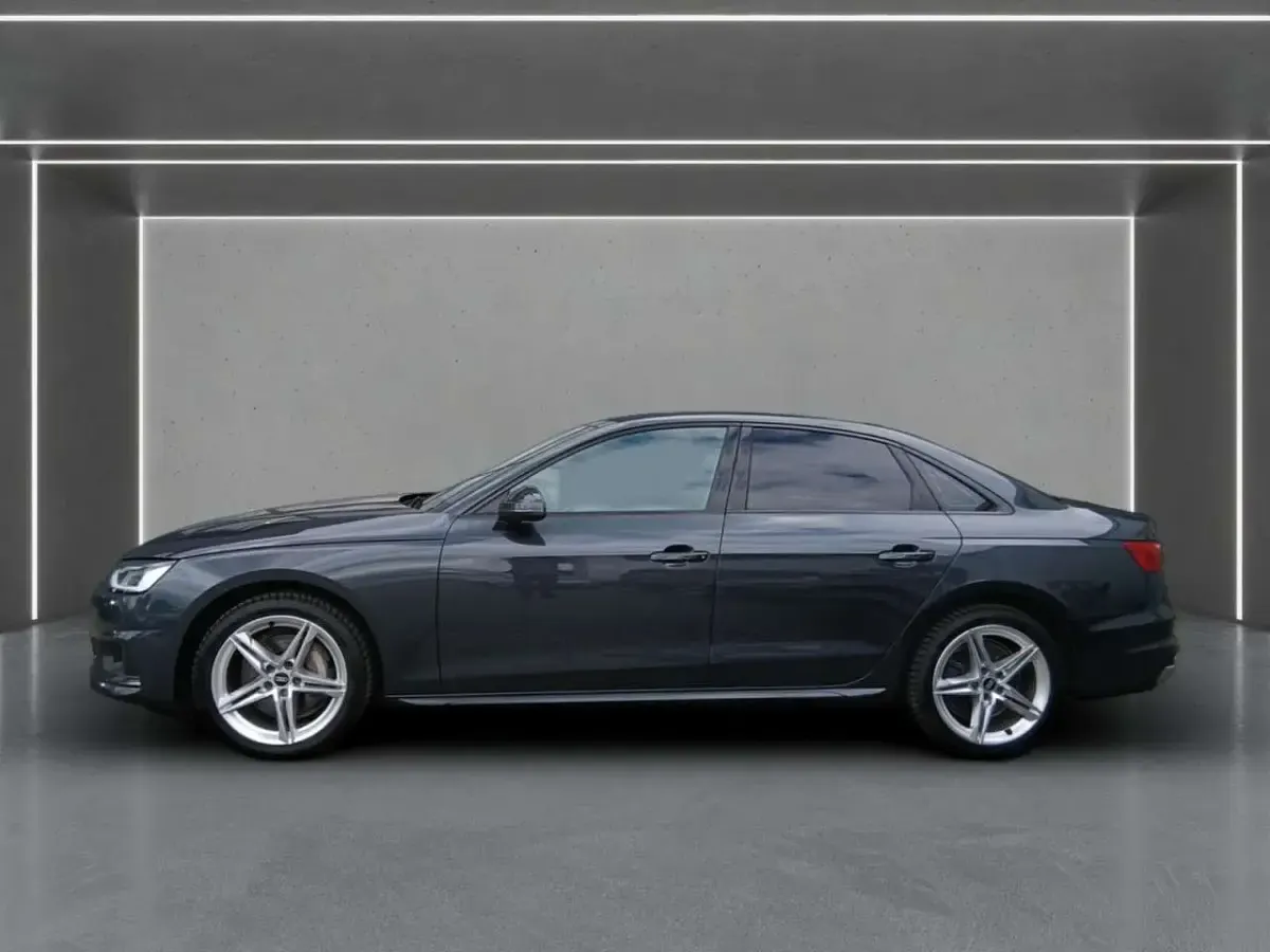 Używany Audi A4 Ambiente 204 KM (150 kW) 2021 Szary Sedan/Limuzyna