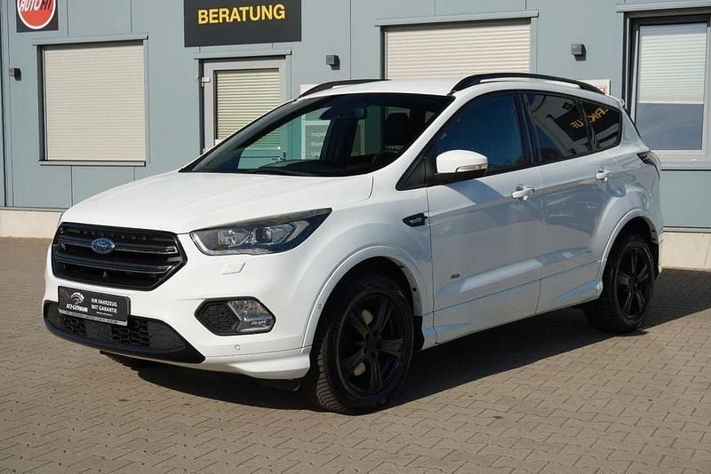 Używany Ford Kuga ST-Line 175 KM (128 kW) 2018 Biały SUV