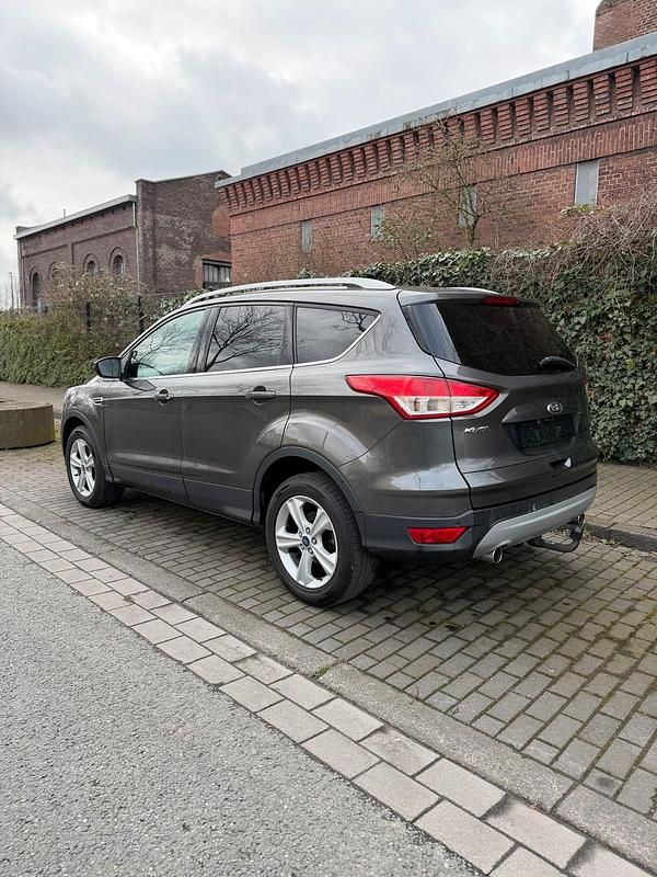 Gebraucht Ford Kuga 150 PS (110 kW) 2015 SUV
