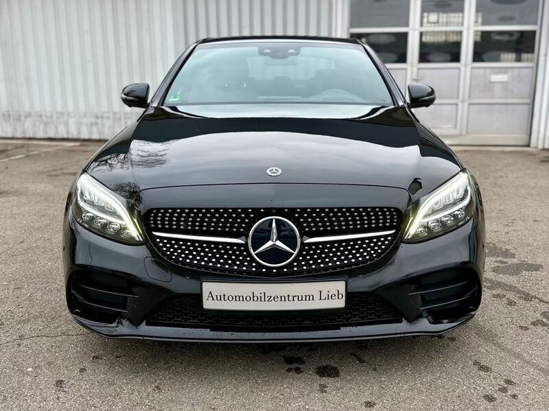 Gebraucht Mercedes C300 Night 245 PS (180 kW) 2019 Schwarz Limousine