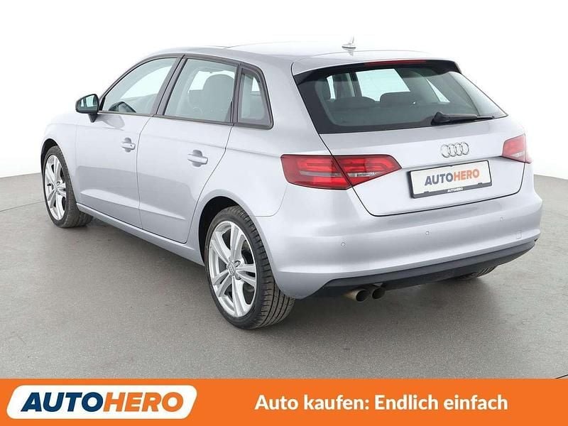 Gebraucht Audi A3 Attraction 179 PS (131 kW) 2015 Silber Limousine