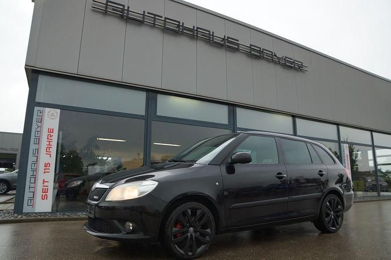 Schwarz Gebraucht 2011 Skoda Fabia RS Limousine | 8.990 € (Teuer) - Bild 1/4