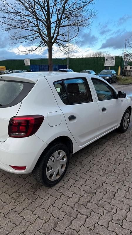 Gebraucht Dacia Sandero 86 PS (63 kW) 2018 Weiß Limousine