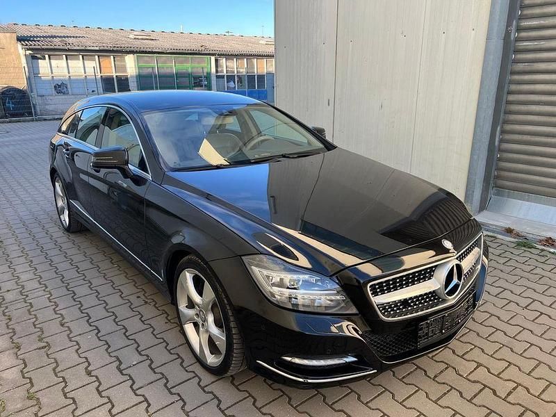 Gebraucht Mercedes CLS250 204 PS (150 kW) 2014 Schwarz Limousine