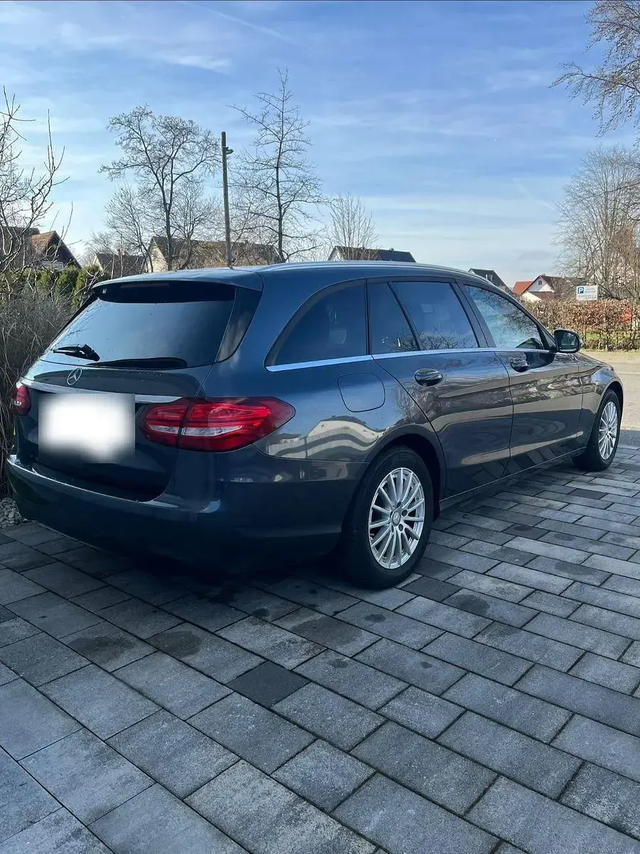 Gebraucht Mercedes C220 170 PS (125 kW) 2015 Grau Limousine