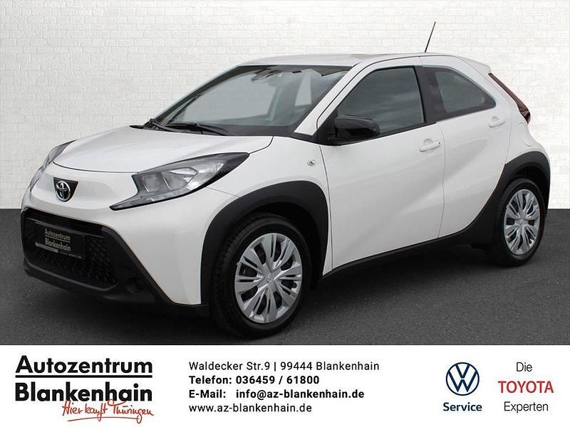 Neu Toyota Aygo X 72 PS (52 kW) 2025 Schneeweiß SUV
