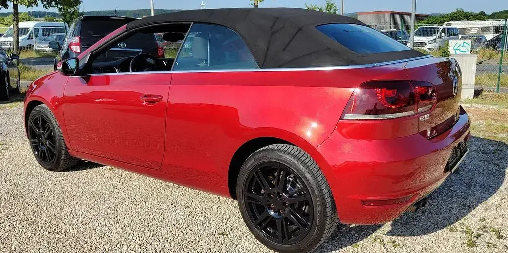 Gebraucht VW Golf Cabriolet 122 PS (89 kW) 2013 Rot Cabrio