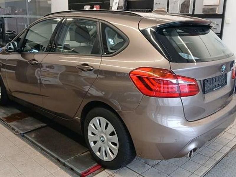 Gebraucht BMW 216 Active Tourer Advantage 116 PS (85 kW) 2018 Beige Van / Kleinbus