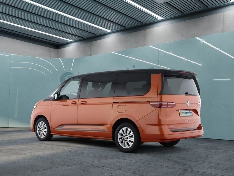 Gebraucht VW Multivan 218 PS (160 kW) 2023 Orange Van / Kleinbus