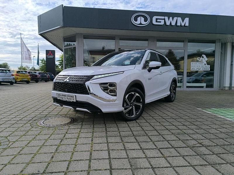 Weiß Gebraucht 2021 Mitsubishi Eclipse Cross Top SUV | 22.500 € (Fairer Preis) - Bild 1/4