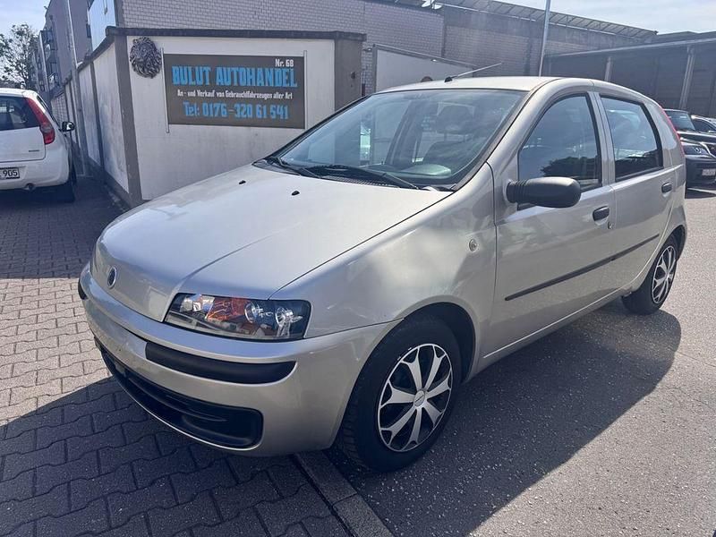 Grau Gebraucht 2002 Fiat Punto Kleinwagen | 2.899 € (Teuer) - Bild 1/4