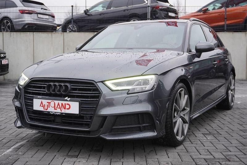 Gebraucht Audi A3 Ambiente 150 PS (110 kW) 2018 Grau Limousine