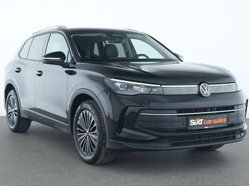 Gebraucht VW Tiguan Goal 150 PS (110 kW) 2025 Schwarz SUV