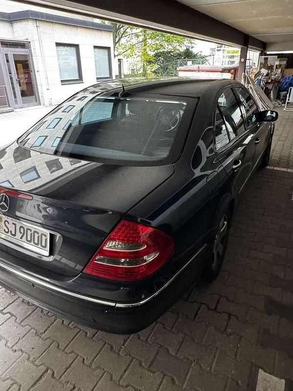 Gebraucht Mercedes E320 Avantgarde 224 PS (164 kW) 2003 Blau Limousine