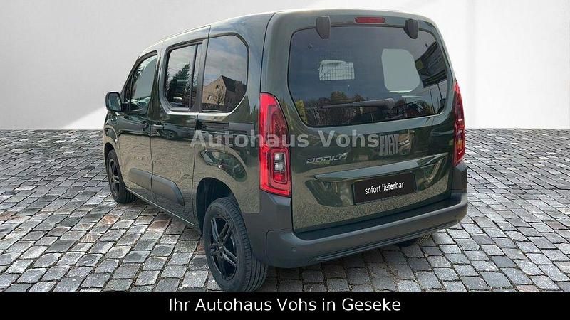 Gebraucht Fiat Doblò 131 PS (96 kW) 2024 Grün Van / Kleinbus