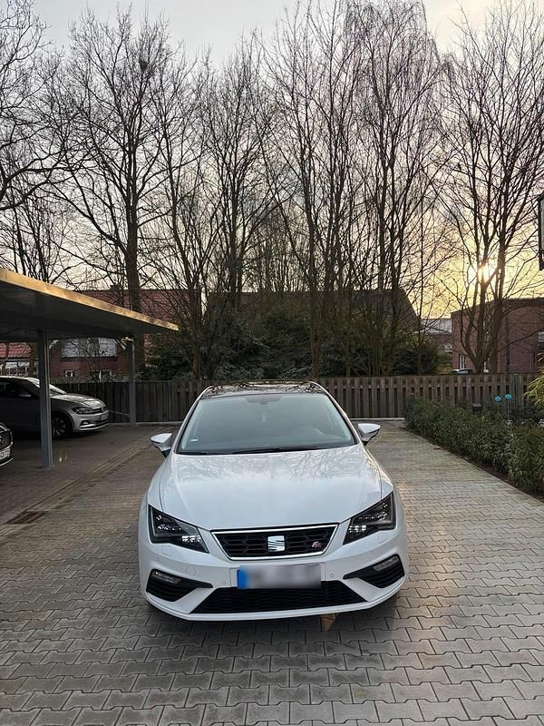 Gebraucht Seat Leon FR 150 PS (110 kW) 2015 Weiß Limousine