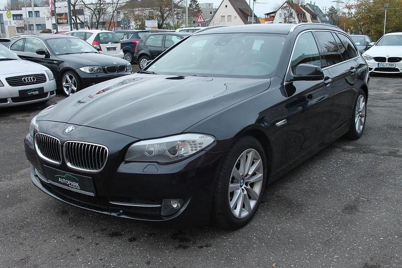 Schwarz Gebraucht 2011 BMW 530 Performance Limousine | 8.900 € (Superpreis) - Bild 1/4