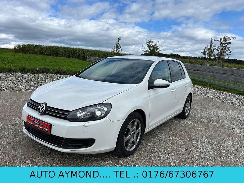 Weiß Gebraucht 2009 VW Golf VI Limousine | 4.400 € (Guter Preis) - Bild 1/4