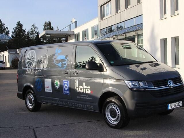 Gebraucht VW T6.1 83 kW (113 PS) 2020 Grau (pure grey) Van