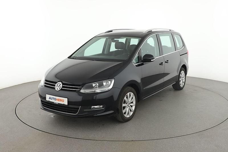 Schwarz Gebraucht 2018 VW Sharan Highline Van / Kleinbus | 19.960 € - Bild 1/3