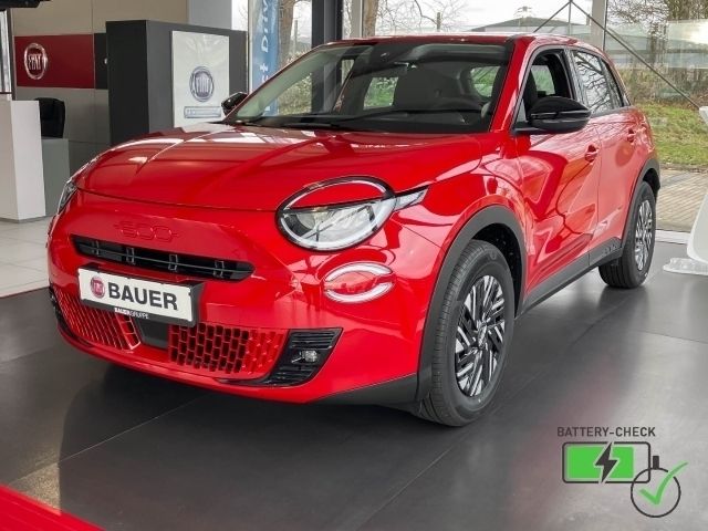 Rot Gebraucht 2024 Fiat 600E Red SUV | 25.990 € - Bild 1/4