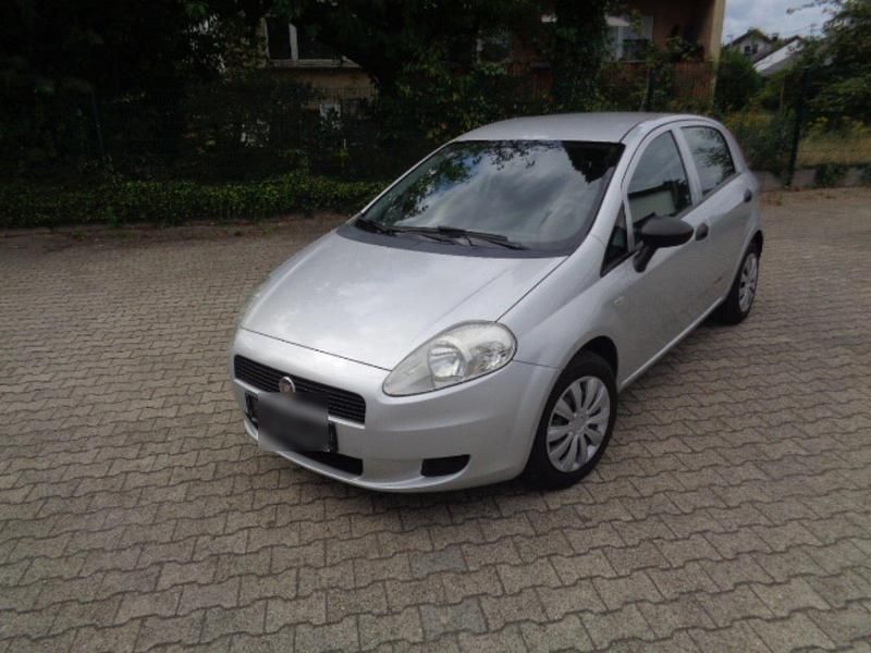 Silber Gebraucht 2013 Fiat Punto Kleinwagen | 2.500 € (Superpreis) - Bild 1/4
