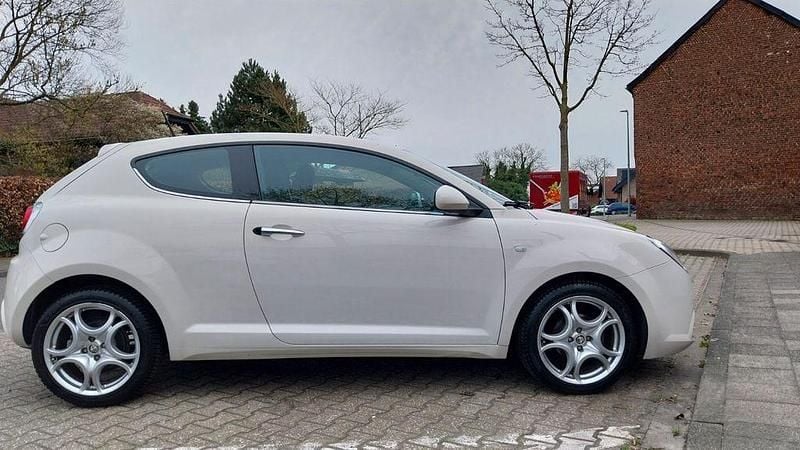 Gebraucht Alfa Romeo MiTo 79 PS (58 kW) 2009 Weiß Kleinwagen