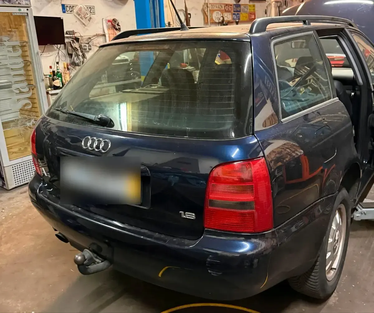 Gebraucht Audi A4 101 PS (74 kW) 1998 Blau Kombi