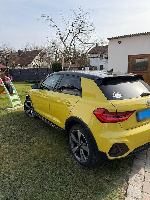Gebraucht Audi A1 S-Line 150 PS (110 kW) 2021 Gelb SUV