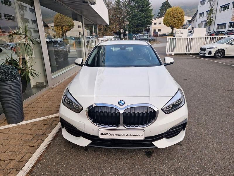 Gebraucht BMW 118 Advantage 136 PS (100 kW) 2023 Weiß Kleinwagen