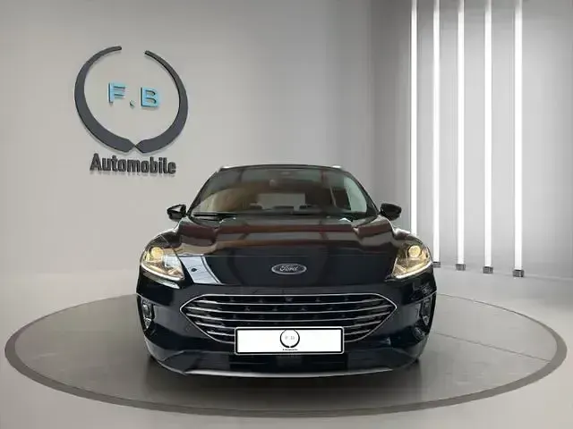 Gebraucht Ford Kuga Titanium 190 PS (139 kW) 2022 Andere SUV