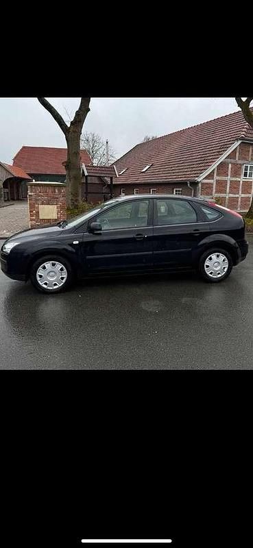 Gebraucht Ford Focus Fun X 125 PS (91 kW) 2007 Pantherschwarz metallic Kleinwagen