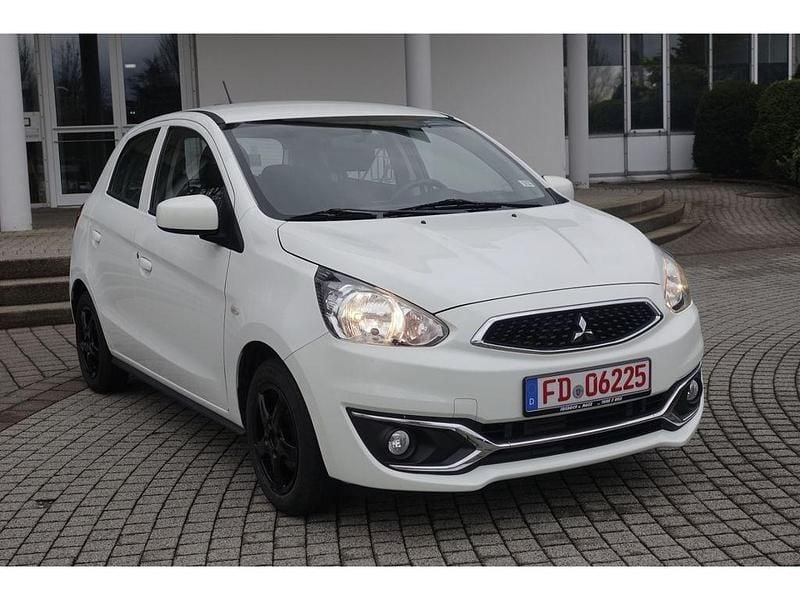 Gebraucht Mitsubishi Space Star Basis 71 PS (52 kW) 2016 S) (weiss Kleinwagen