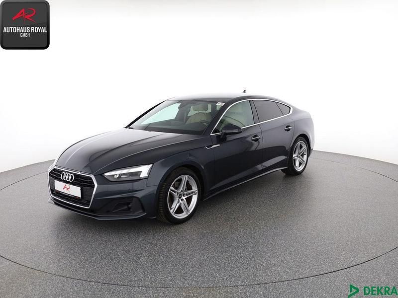 Grau Gebraucht 2021 Audi A5 Sportback S-Line Kleinwagen | 31.880 € (Fairer Preis) - Bild 1/4